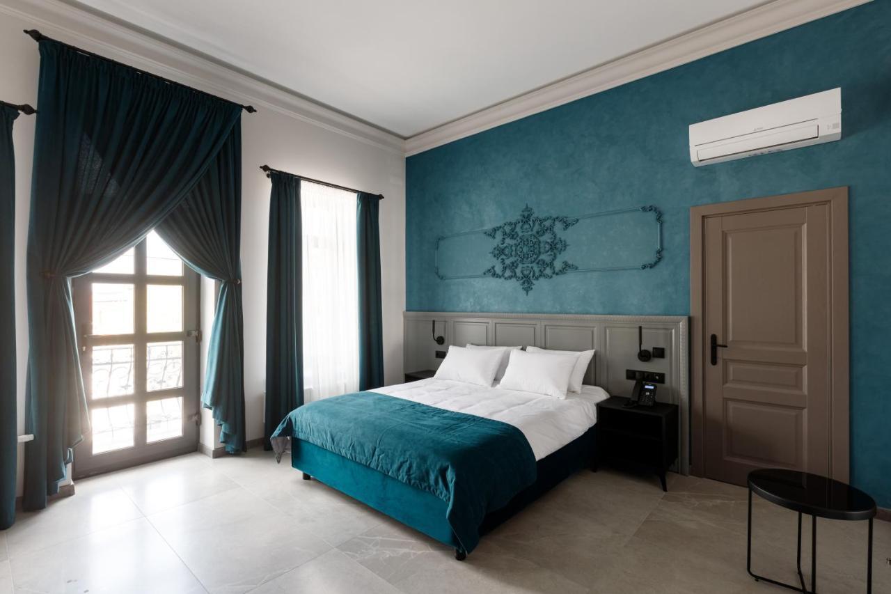 Richmond Hotel Chişinau Exteriör bild